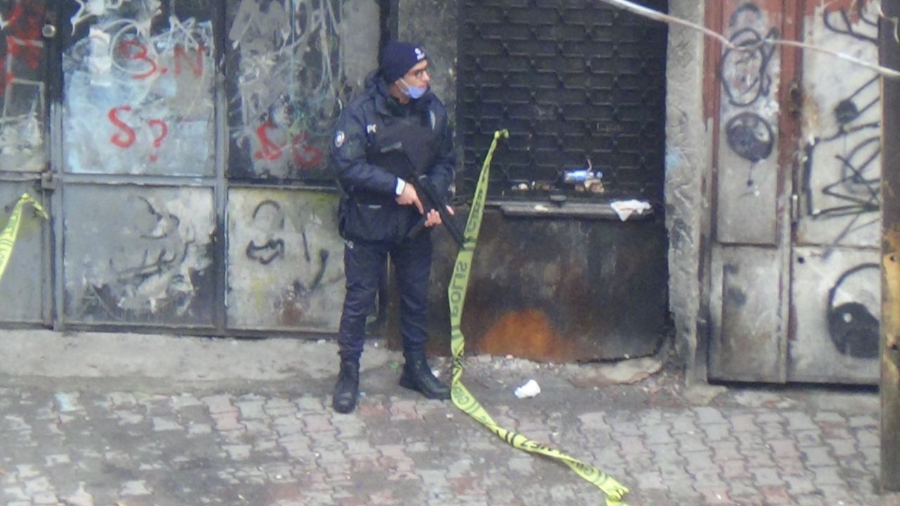 Keskin nişancı, dehşet saçan saldırganı uzaktan etkisiz hale getirdi 5