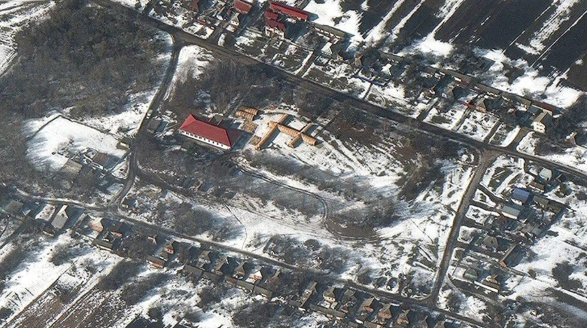 Ukrayna'da yaşanan yıkım uzaydan görüntülendi 4