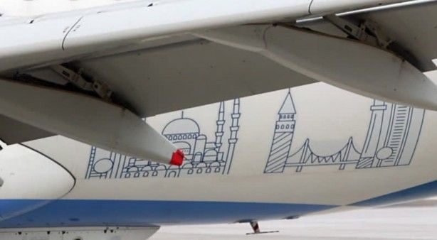 Uçağının üzerinde yazan Türkçe kelimeler dikkat çekti 7
