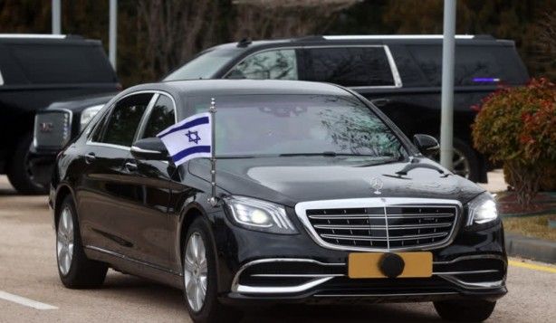 Uçağının üzerinde yazan Türkçe kelimeler dikkat çekti 8