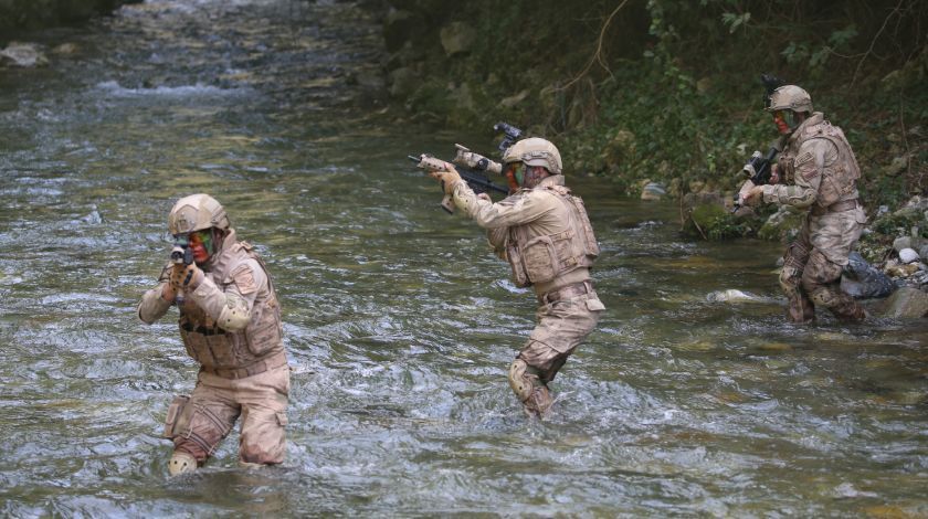 Teröristlere nefes aldırılmıyor: 'Ara-bul-yok et' 14