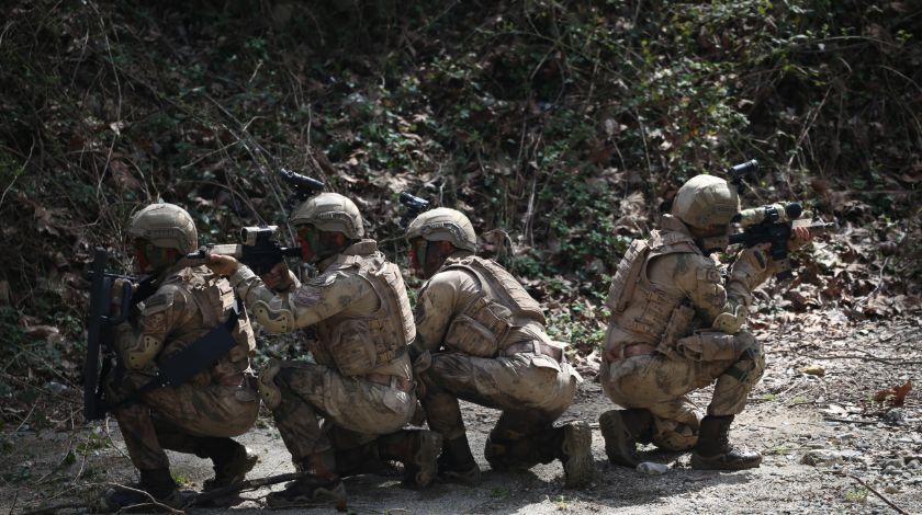 Teröristlere nefes aldırılmıyor: 'Ara-bul-yok et' 17