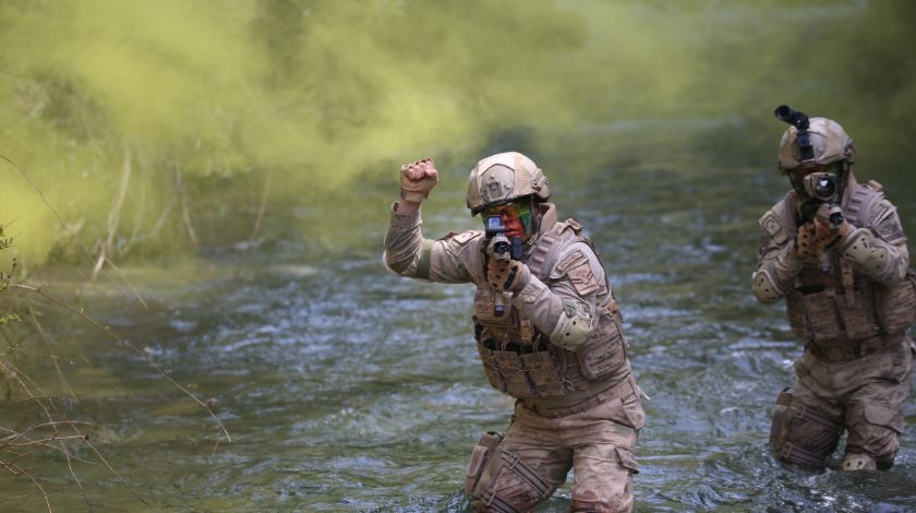 Teröristlere nefes aldırılmıyor: 'Ara-bul-yok et' 19