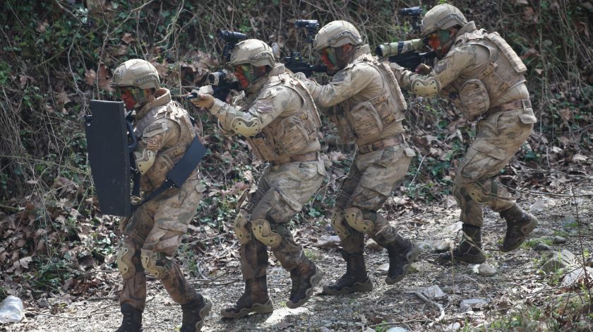 Teröristlere nefes aldırılmıyor: 'Ara-bul-yok et' 30