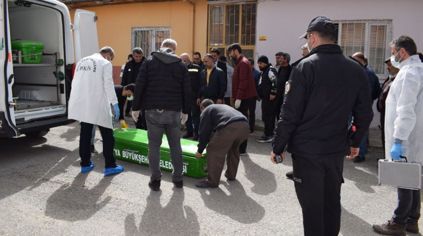 Polisler, evde karşılaştıkları tabloya inanamadı 1