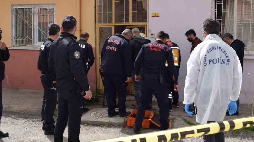 Polisler, evde karşılaştıkları tabloya inanamadı 2