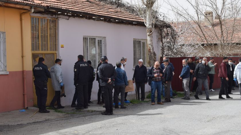 Polisler, evde karşılaştıkları tabloya inanamadı 9