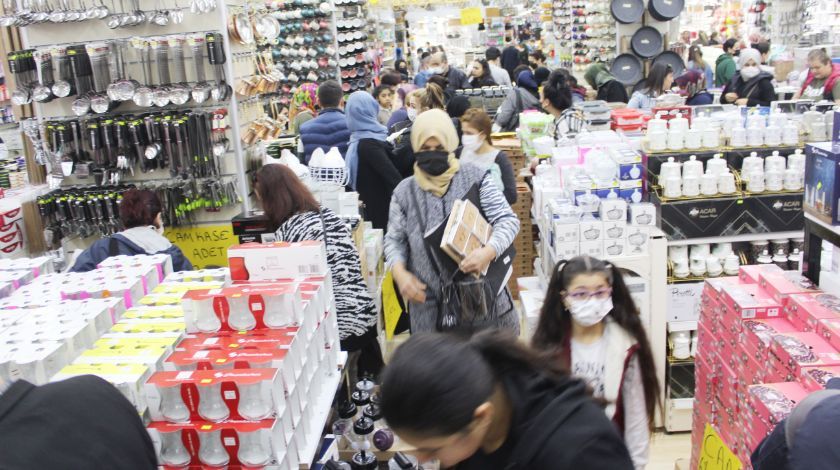 Tekirdağ’da indirim izdiham 8