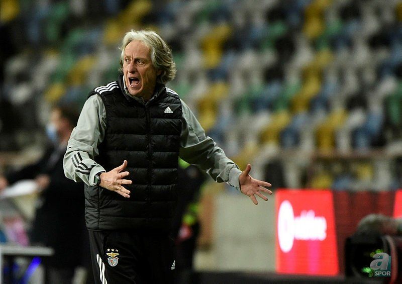 Kanarya bombayı patlatıyor! Yıldız golcü Kadıköy yolcusu 3