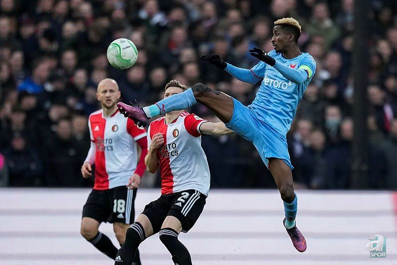 Kanarya bombayı patlatıyor! Yıldız golcü Kadıköy yolcusu 7