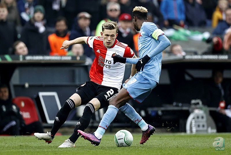 Kanarya bombayı patlatıyor! Yıldız golcü Kadıköy yolcusu 9