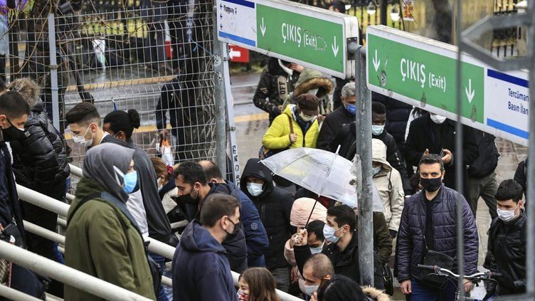 İstanbul'da en çok nereli var? TÜİK 2022 nüfus rakamlarını açıkladı 74