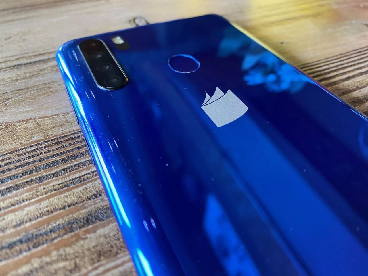 Hangi telefonların fiyatı ne kadar düşecek? Cep telefonlarına ÖTV düzenlemesi geldi... 14