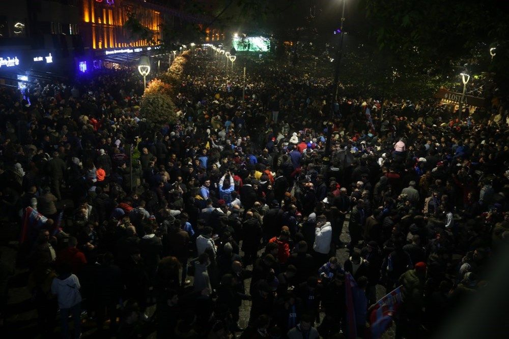 Trabzon'da yer gök bordo mavi! 35