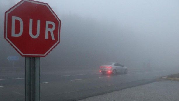 Yola çıkacaklar dikkat! Bolu Dağı'nda etkili oluyor 1