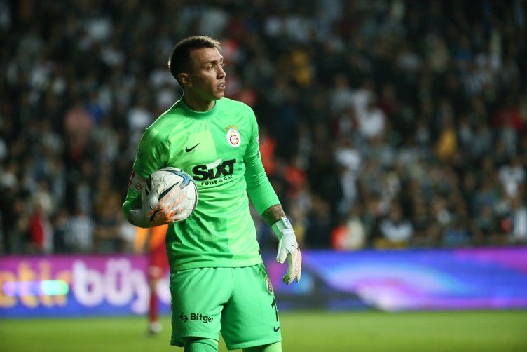 Fernando Muslera kararını verdi! Futbolu bırakacağı tarih belli oldu... 8