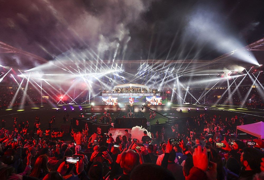 Şampiyon Trabzonspor, kupasına kavuştu 8