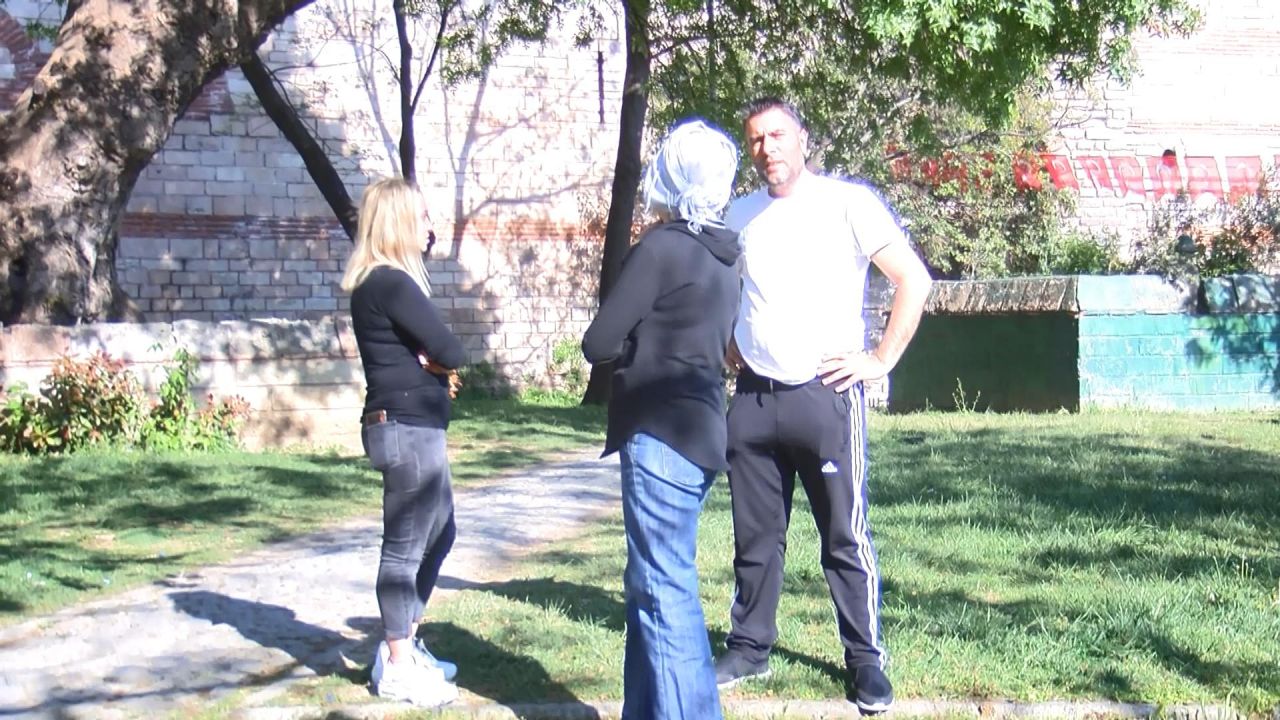 Yol kenarında 'cenaze taşıma' tartışması! 3-4 saat beklettiler... 5