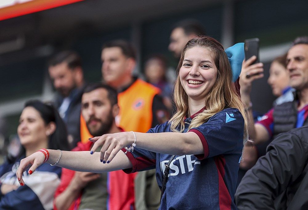 Şampiyon Trabzonspor, kupasına kavuştu 16