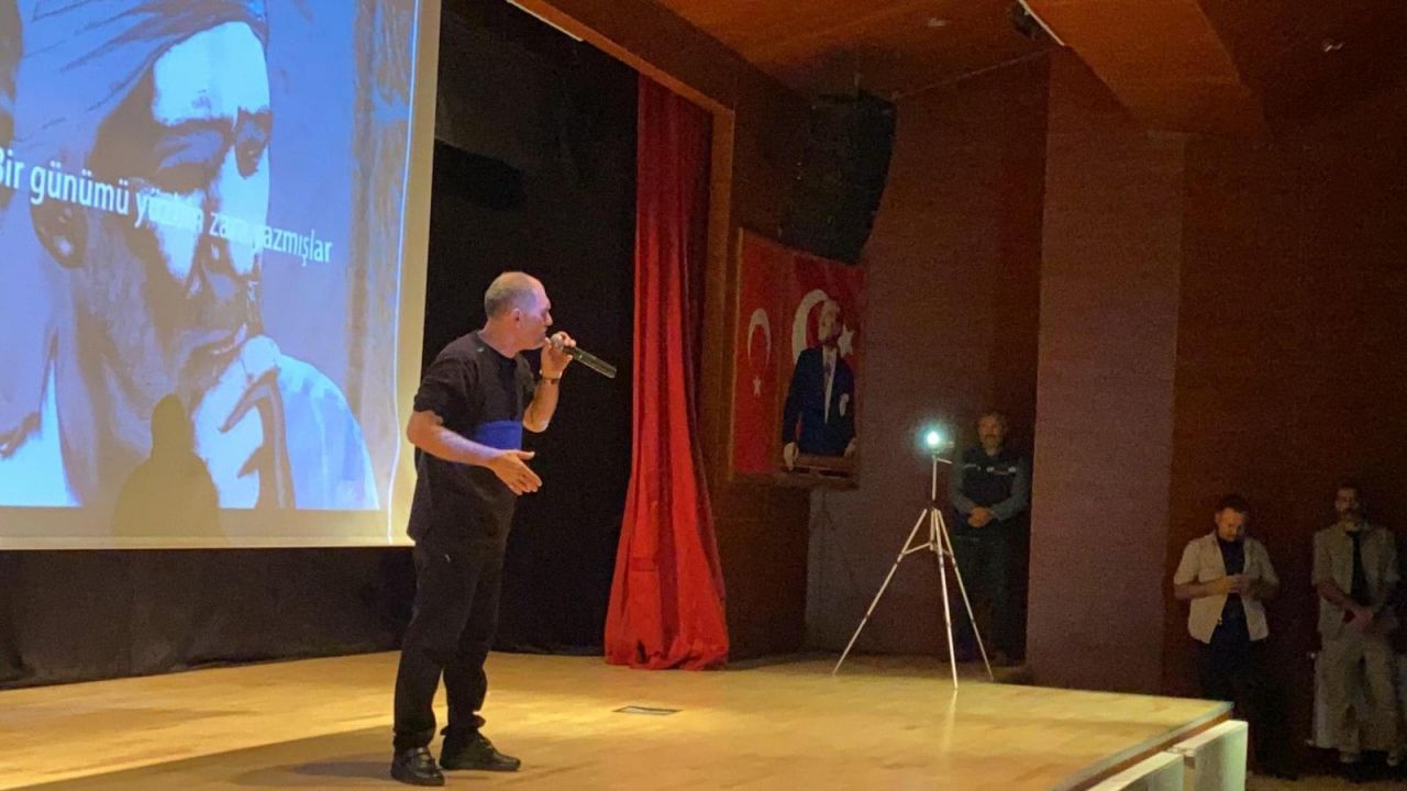 Kadirli'de Şuurlu Gençlik konferansı 4