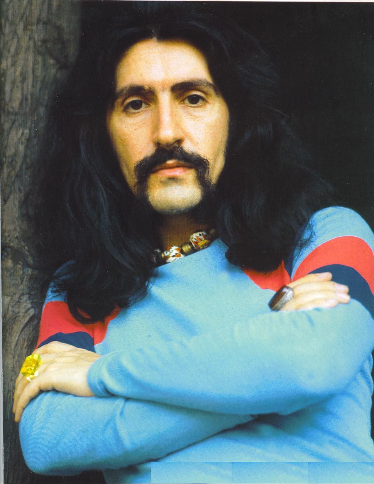 MHP Lideri Devlet Bahçeli önsözünü yazdı! 49 özel ses, bir kitapta toplandı... 18