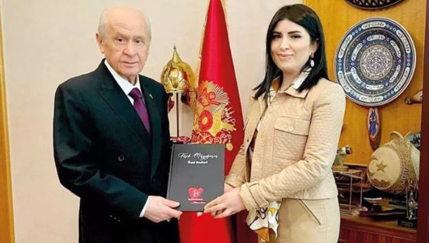 MHP Lideri Devlet Bahçeli önsözünü yazdı! 49 özel ses, bir kitapta toplandı... 2