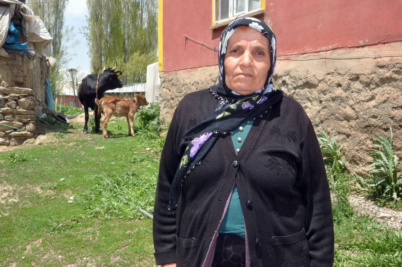 Tek geçim kaynağı olan ineği ölen kadına sürpriz 1
