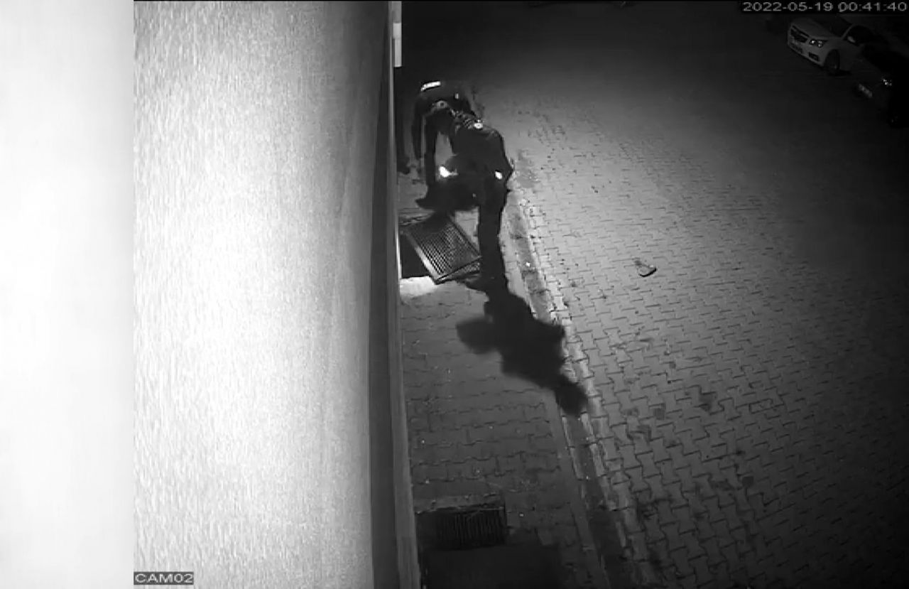 Mazgalı kaldırdı, bekçilerle karşılaştı 2