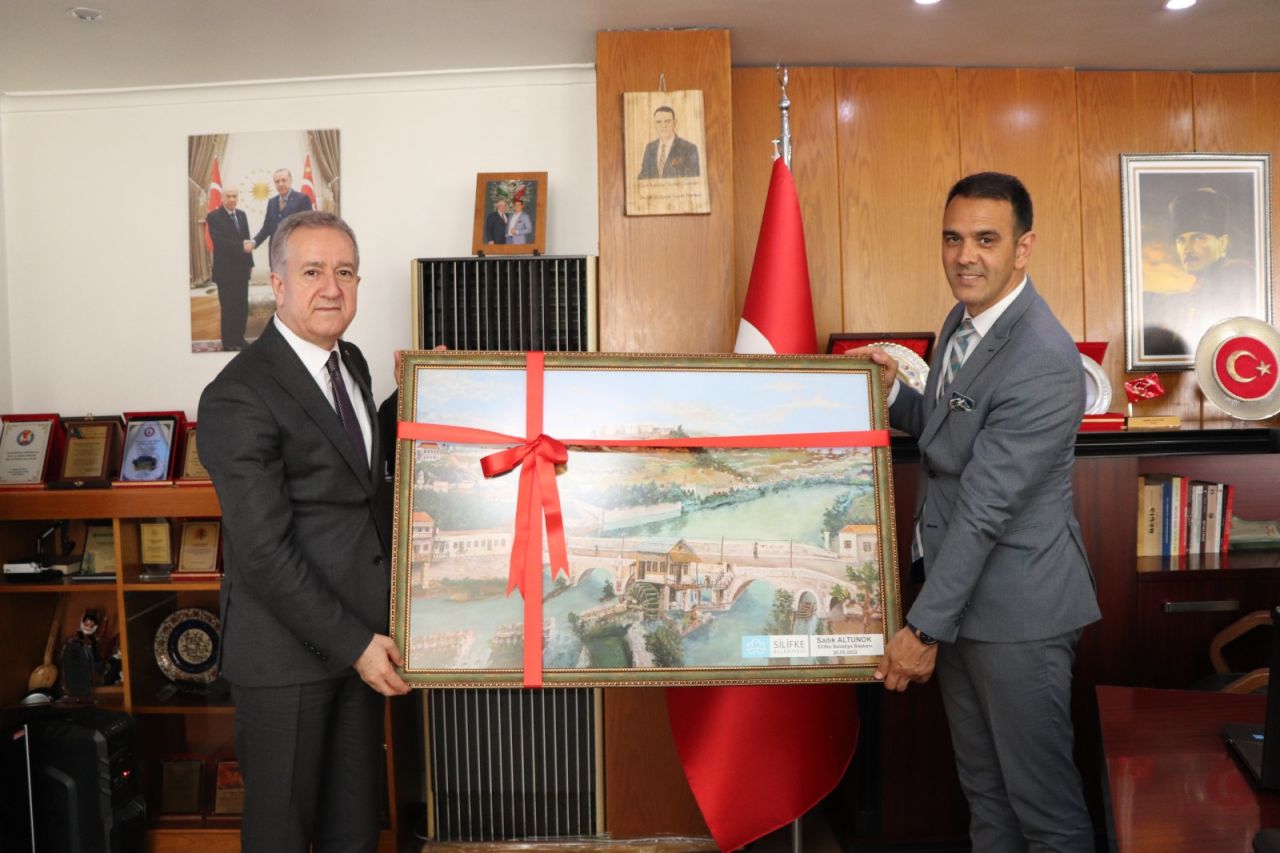 MHP’li Sadir Durmaz‘dan Mersin’e çıkarma: 'Mersin’in tamamına Üç Hilal bayrağını dikeceğiz' 3