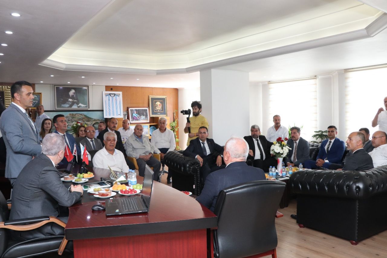 MHP’li Sadir Durmaz‘dan Mersin’e çıkarma: 'Mersin’in tamamına Üç Hilal bayrağını dikeceğiz' 5