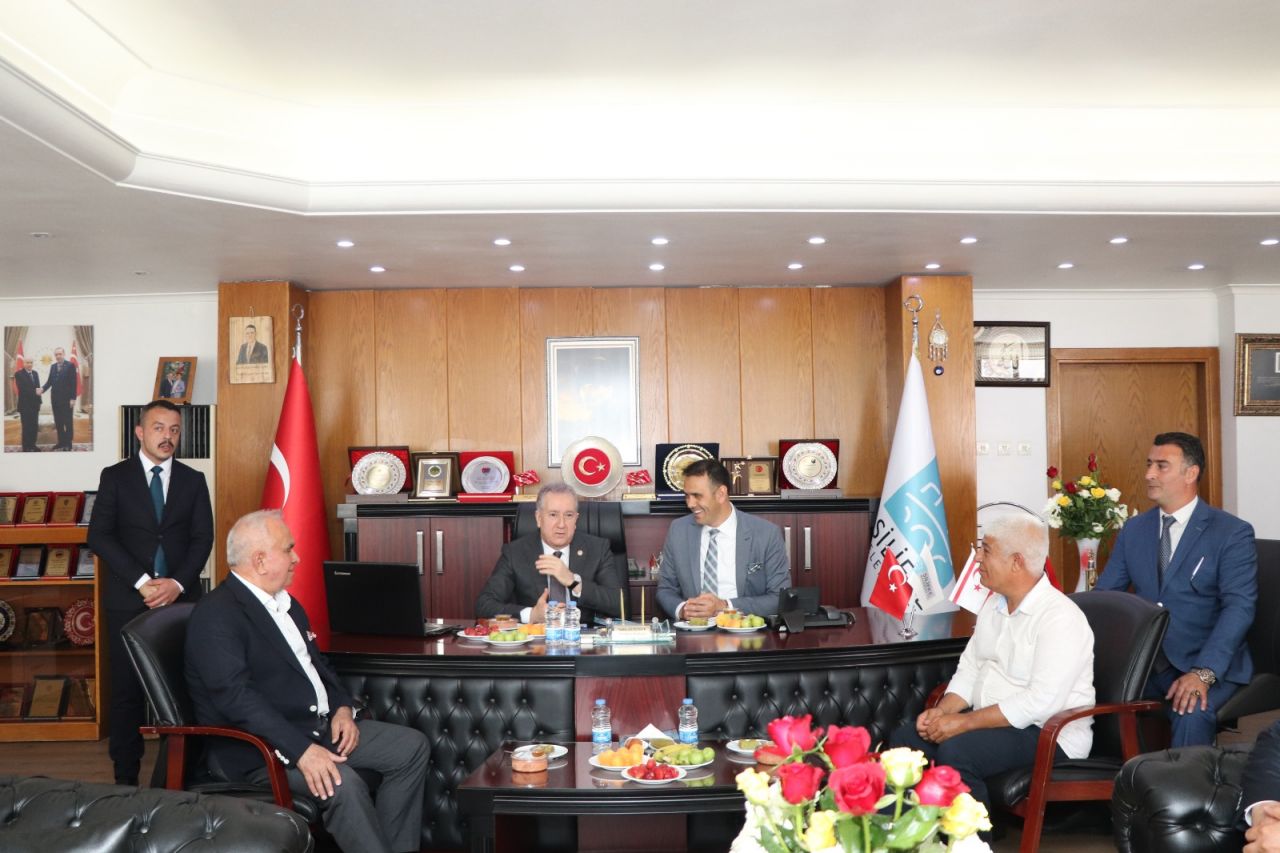 MHP’li Sadir Durmaz‘dan Mersin’e çıkarma: 'Mersin’in tamamına Üç Hilal bayrağını dikeceğiz' 2