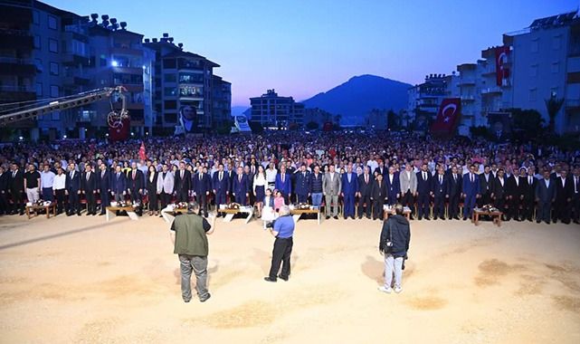 Anamur'da görkemli açılış! Dr. Devlet Bahçeli Sahil Parkı açılışına binlerce kişi katıldı 2