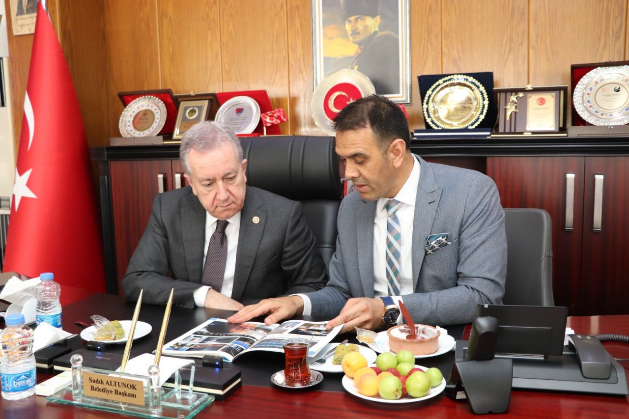 MHP’li Sadir Durmaz‘dan Mersin’e çıkarma: 'Mersin’in tamamına Üç Hilal bayrağını dikeceğiz' 10