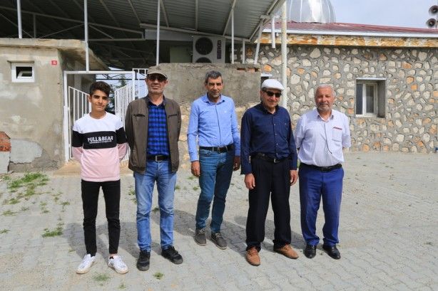 Yazları 9, kışları 20 ailenin yaşadığı bu köyden petrol fışkırıyor! 13