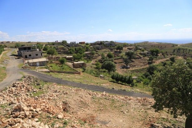 Yazları 9, kışları 20 ailenin yaşadığı bu köyden petrol fışkırıyor! 6