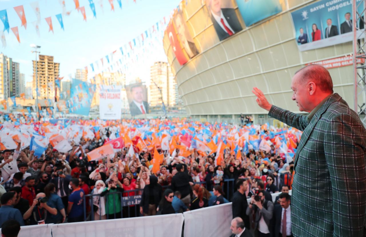 Akşener'e tepki: 'Sen kim Sultan Abdulhamid'e saygısızlık kim!' 2