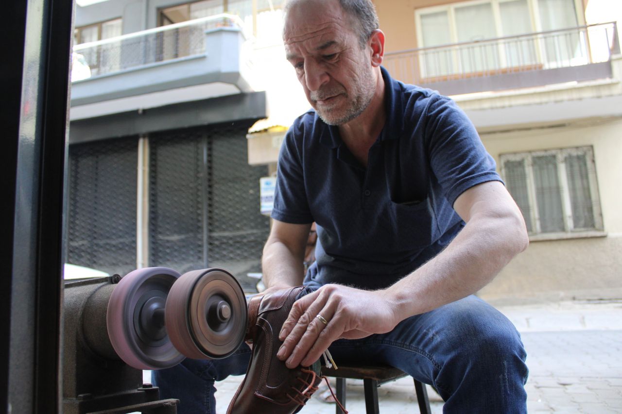 Aydın’ın ‘Robin Hood’u ihtiyaç sahiplerinin yüzünü güldürüyor 5