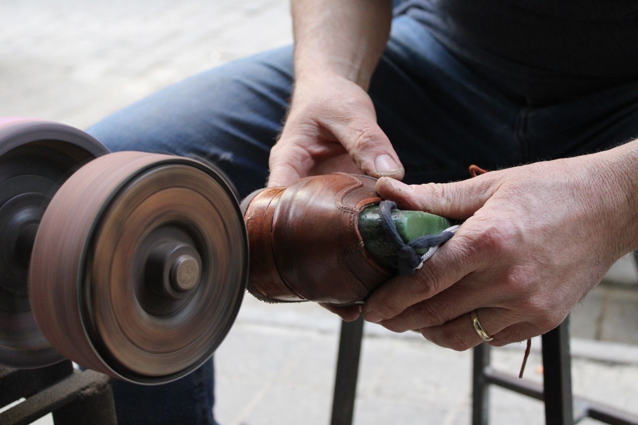 Aydın’ın ‘Robin Hood’u ihtiyaç sahiplerinin yüzünü güldürüyor 6