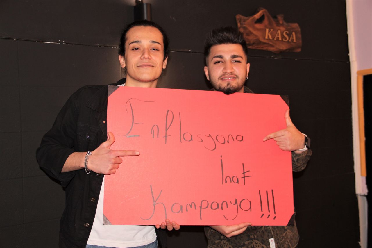 Elazığ’da iki kafadar enflasyona inat fiyatları yarı yarıya indirdi 3