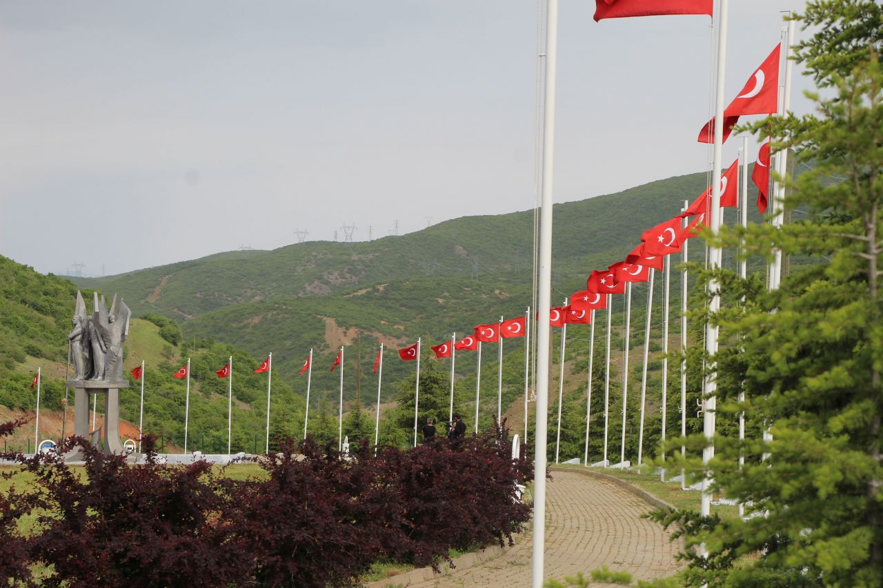 Üzerinden 29 yıl geçti, 33 askerin acısı hâlâ dinlemedi... 8