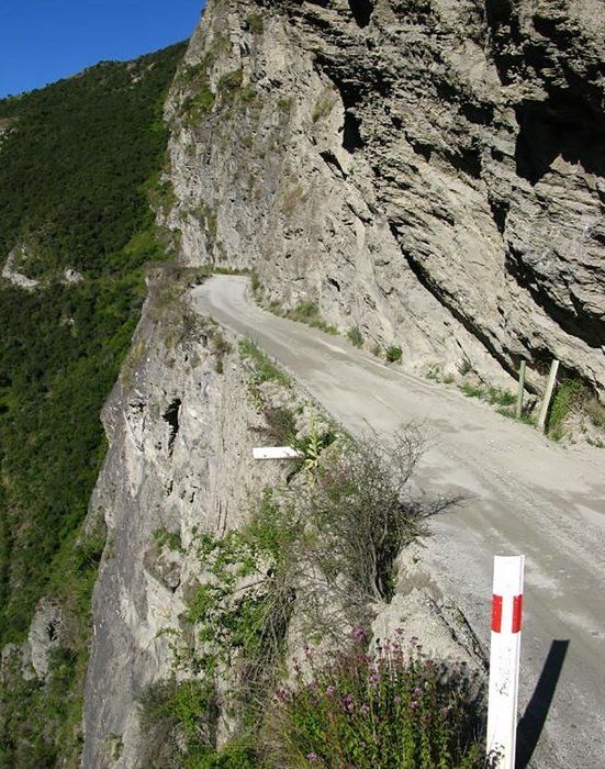 Dünyanın en tehlikeli yolu! Kemiklerin patikası, resmen ölüm saçıyor 21
