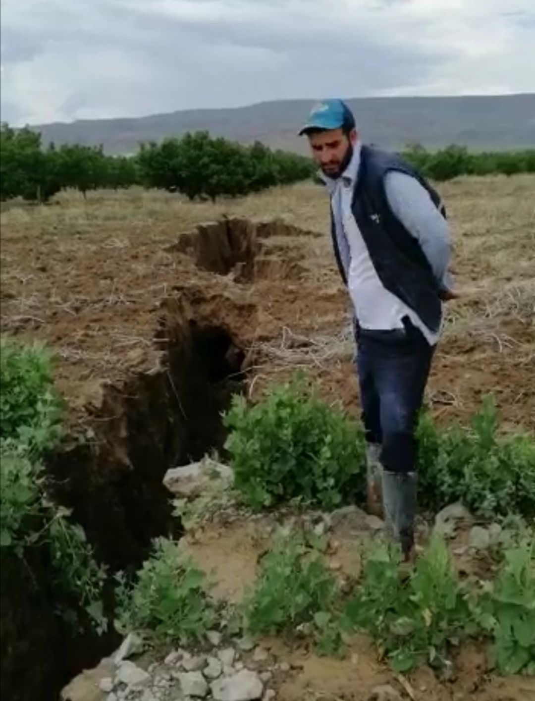 2,5 km uzunluğunda, 3 metre derinliğinde! Şoke oldu... 10