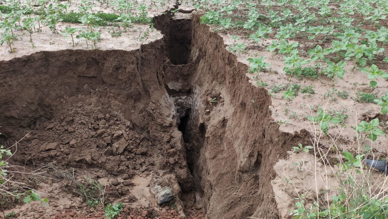 2,5 km uzunluğunda, 3 metre derinliğinde! Şoke oldu... 9