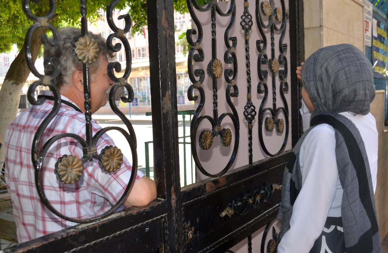 Geç kalınca sınava alınmayan adaydan 'Neden?' sorusuna pes dedirten cevap 4