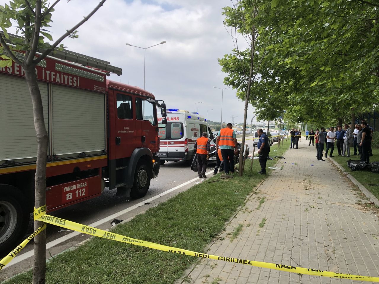 Baba ve oğullarının hayatını kaybettiği kazada acı detay 6