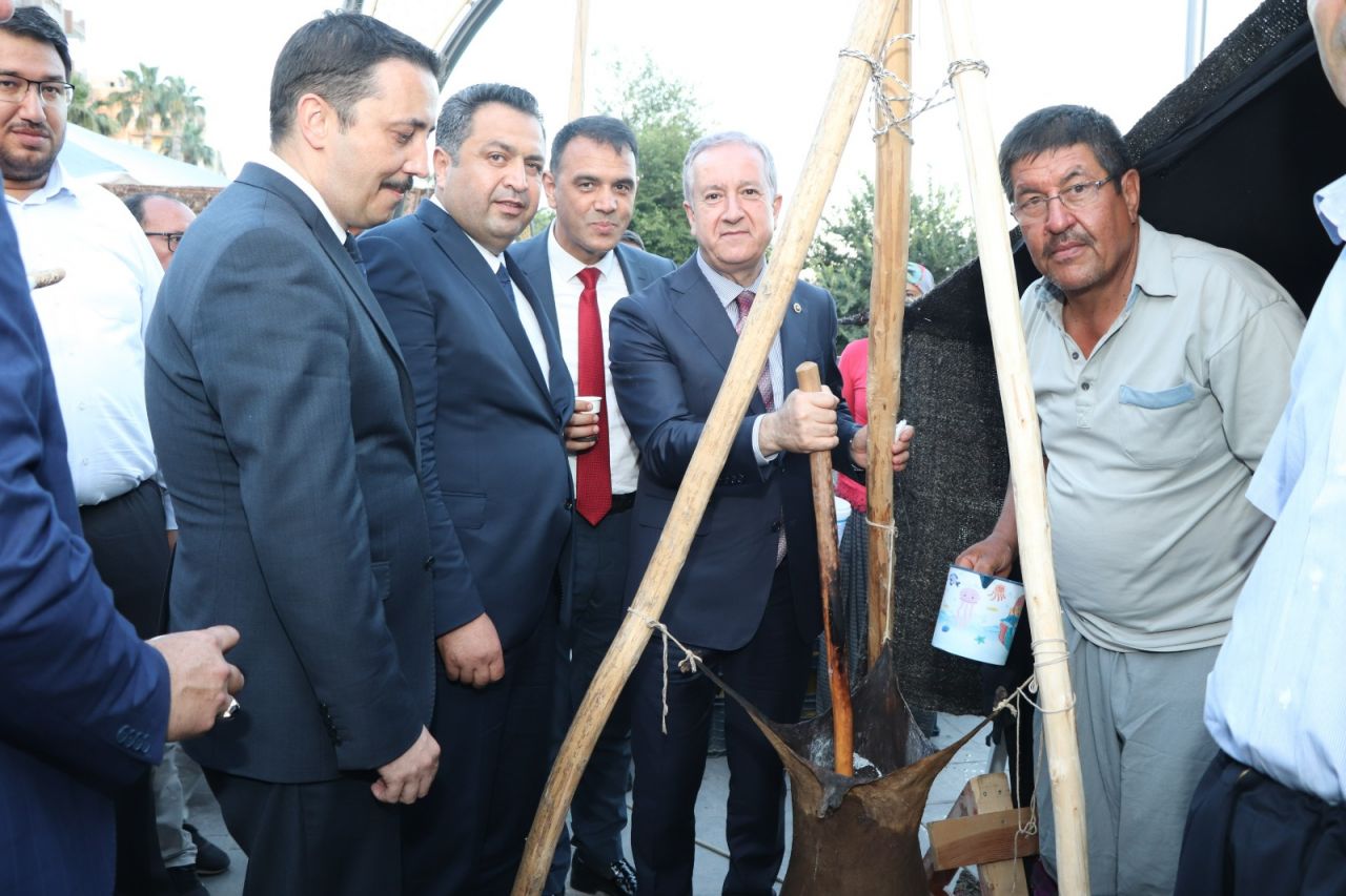 MHP’li Durmaz Silifke’de yörük çadırını ziyaret etti 5