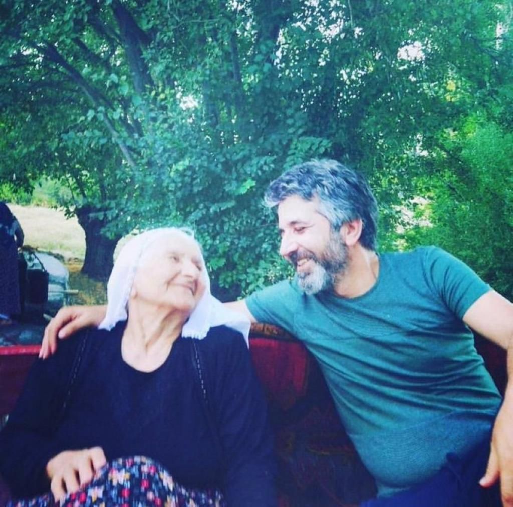 Ünlü sanatçı Ali Kınık‘ın acı günü! 1