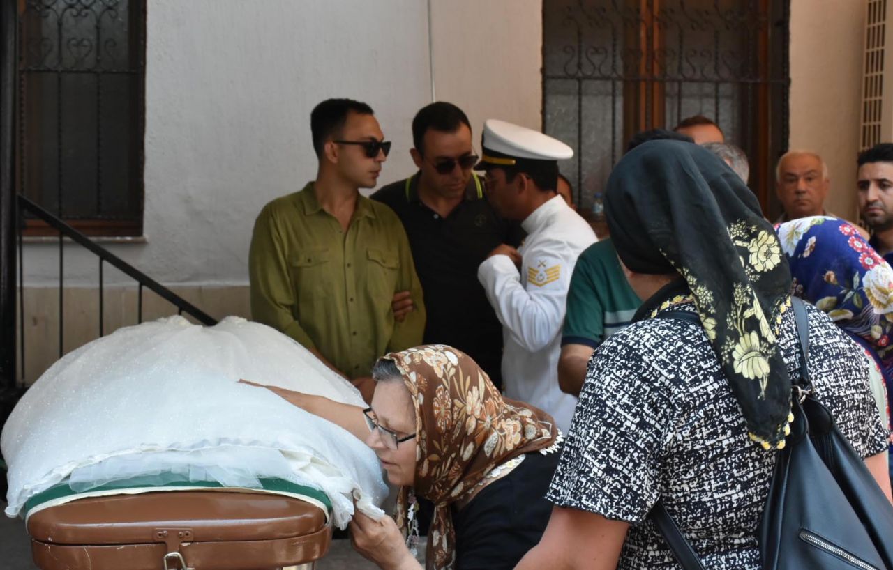 29 yaşında vefat etti, düğün günü defnedildi! Yürekleri yakan hikaye... 2