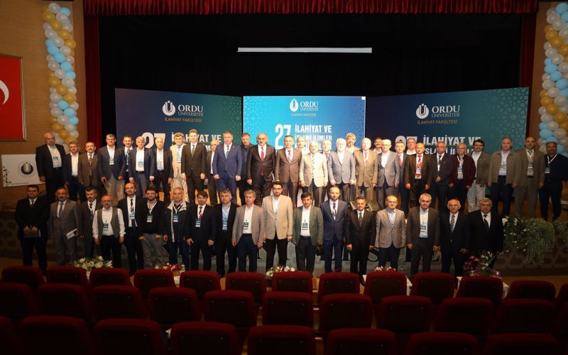 Ordu'da öğretim görevlilerinin midibüsü devrildi: Dekan öldü, çok sayıda yaralı var 7