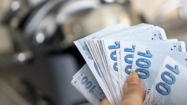 Emekliye zam farkı müjdesi gelmişti! Kuruşu kuruşuna çekilecek tutarlar belli oldu... 10